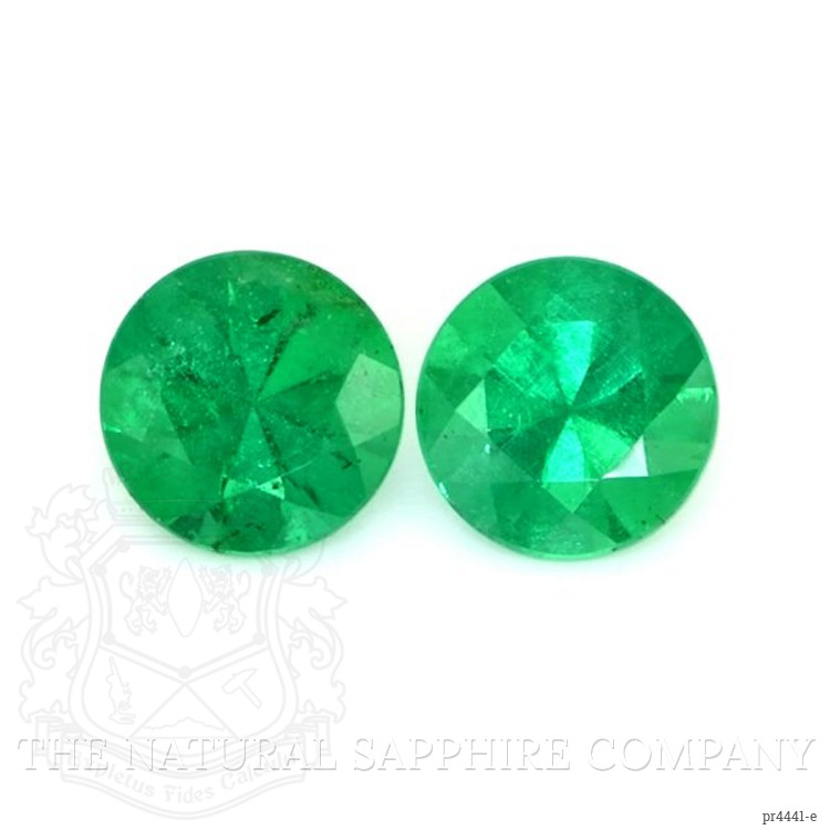 Emerald earrings are truly beautiful!