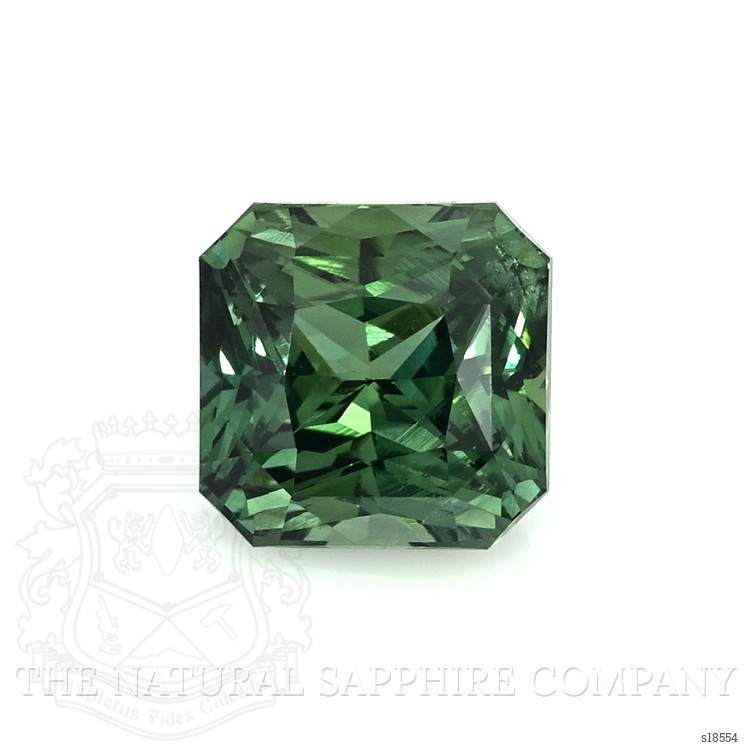 Beautiful Green Sapphire !